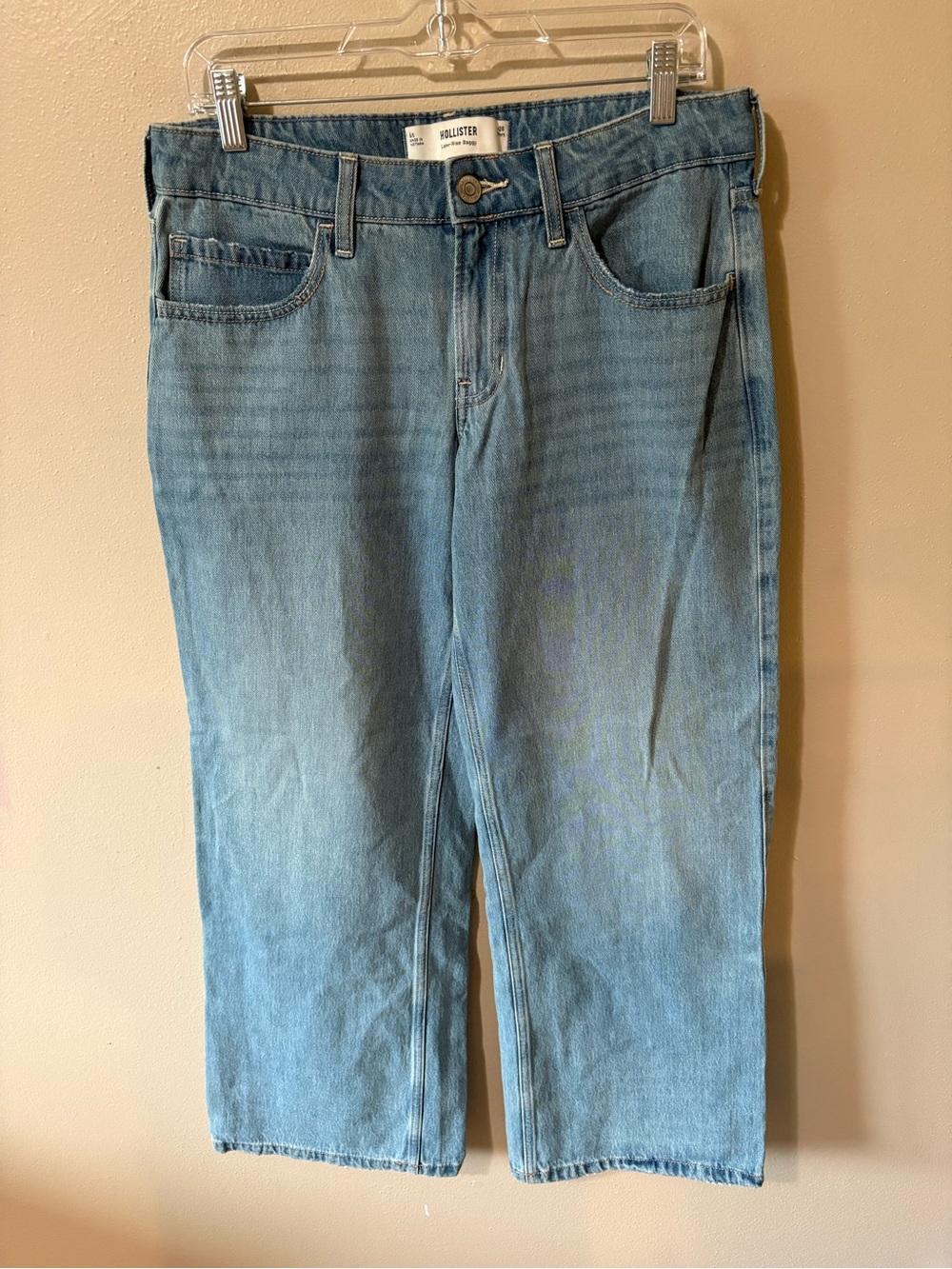 Hollister Low Rise Baggy Jeans Womens size 6/28 short NWT 100% cotton